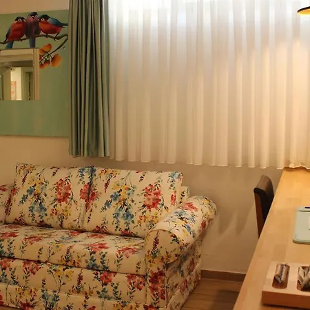 ına Cunda Art Otel *