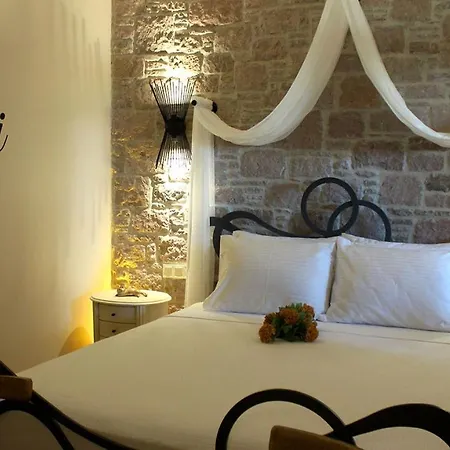 Otel ına Cunda Art Ayvalı