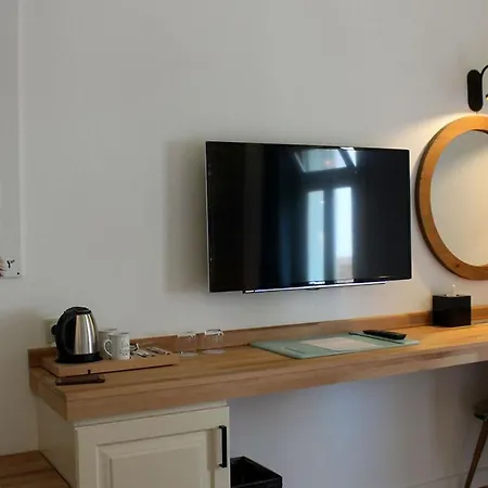 ına Cunda Art Otel *