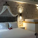 Ina Cunda Art Hotell *