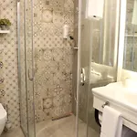 Ina Cunda Art Hotell *