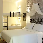 Ina Cunda Art Hotell *